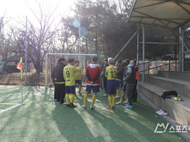 60세 넘어 공과 같이 뛴다